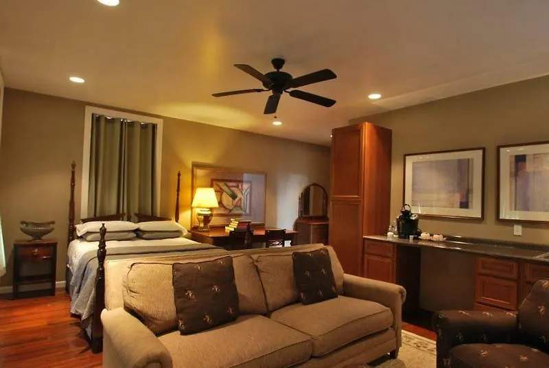 ***  Grand Center Inn Saint Louis United States